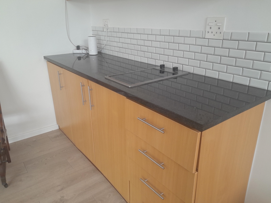 To Let 1 Bedroom Property for Rent in Pinelands Western Cape
